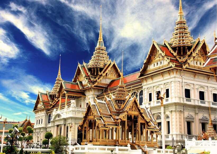 Bangkok: Grand Palace & Emerald Buddha Entry with Audioguide - Museum Time: Queen Sirikit Museum of Textile and the Arts of the Kingdom
