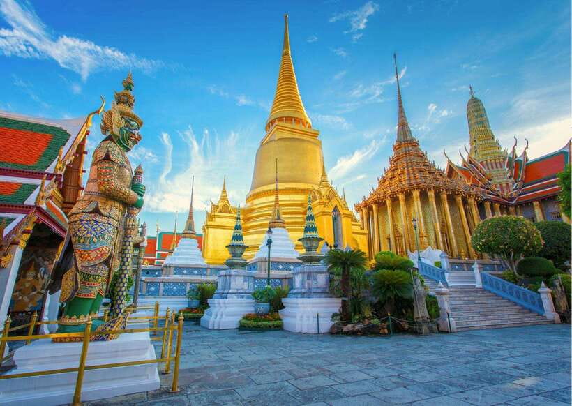 Bangkok: Grand Palace & Emerald Buddha Entry with Audioguide - Walking, Timing, and How to Not Feel Rushed