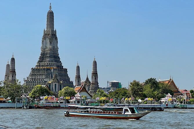 Bangkok: Grand Palace, Wat Pho and Chinatown Walking Tour - Hotel pickup, comfortable van, and the small-group pace