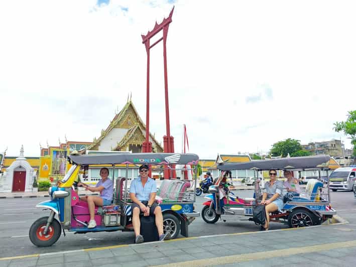Bangkok: Guided Tour in a Typical Thai Tuk-Tuk - Photo stops that actually help: Grand Palace area (outside views only)