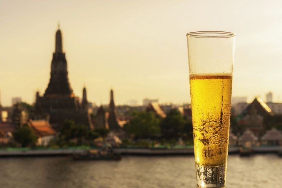 Bangkok: Historical Temples Tour & Hidden Bar at Sunset - Chao Phraya river and the rooftop beer: the sunset payoff