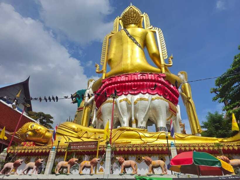 Bangkok Long Boat Canal a Big Buddha & Culture Markets Tour - Khlong Bang Luang Floating Market: the break that turns into culture