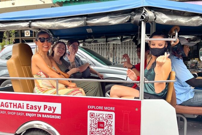 Bangkok Michelin Food Tour (3 Stops, 8 tastings) - Stop 2: Phra Nakhon flavors with Thai dishes and drinks