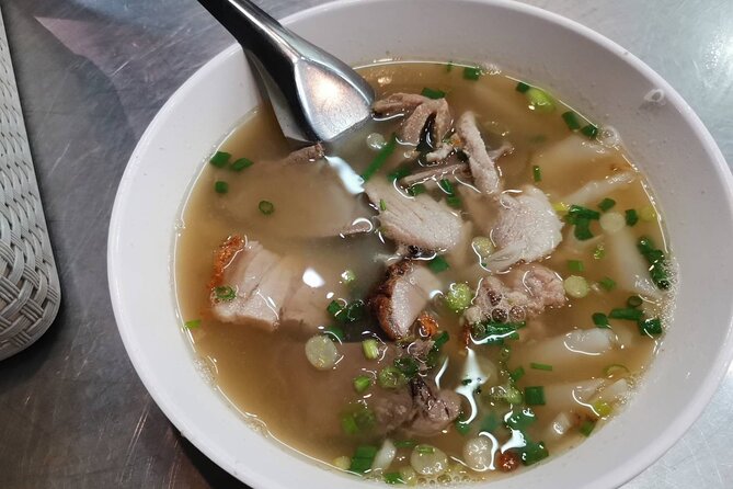Bangkok: Michelin Guide Street Food Tour by Tuk Tuk - Stop 1: Lim Lao Now Fishball Egg Noodles as Your Icebreaker