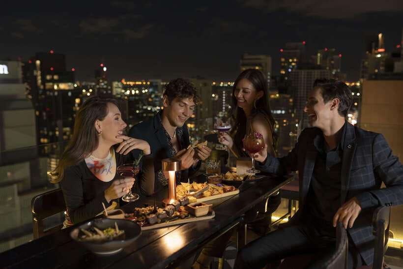Bangkok: Mojjo Rooftop Lounge & Bar Food & Beverage Package - Latin fusion food and signature drinks: why the package feels worth it