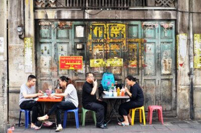 Bangkok: Must things to see in China town, Small group - Colorful streets and narrow lanes where the Thai-Chinese story shows up
