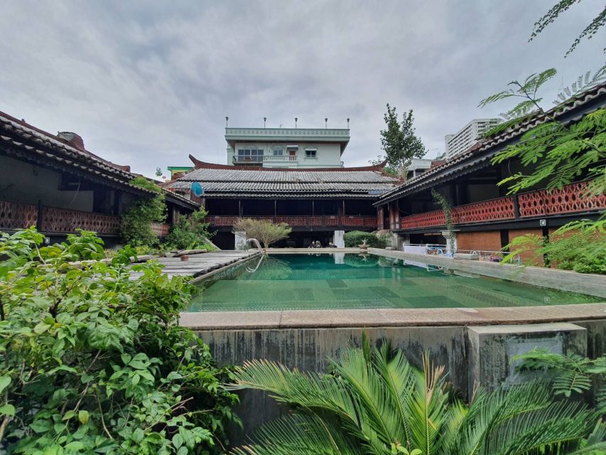 Bangkok: Must things to see in China town, Small group - Café break: a trendy pause inside a historic maze