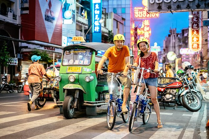 Bangkok Night Bike Tour -Hotel-pickup & Dinner - Stop 1: Thonburi riding and why it sets the tone