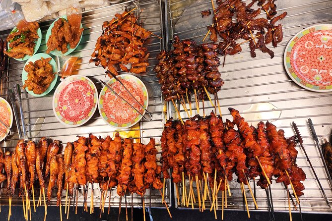 Bangkok Night Eats by Tuk Tuk - Hotel-pickup & Dinner - Hotel Pickup at 7:00 pm: How the Evening Unfolds
