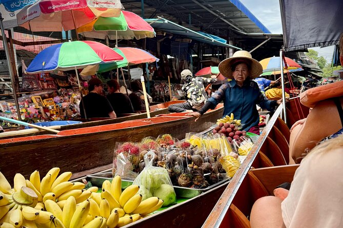 Bangkok: Private Floating Market and Train Market - Ban Laem to Maeklong: that non-air-conditioned local train moment