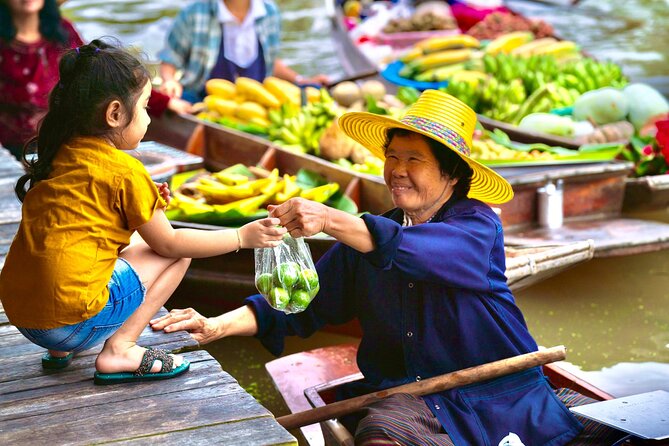 Bangkok: Private Floating Market and Train Market - Damnoen Saduak by long-tail boat: canals and water-village views