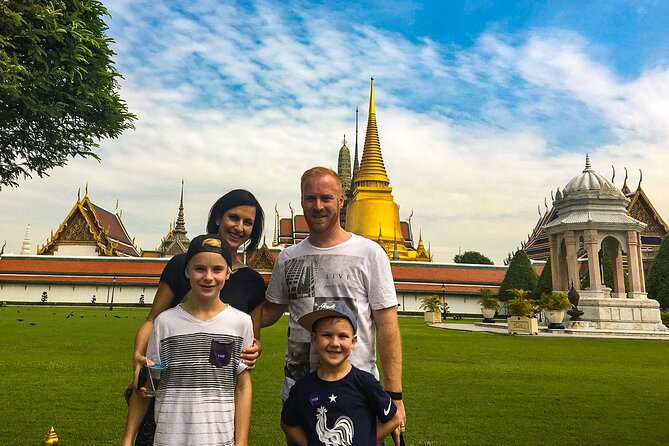 Bangkok Private & Personalised Experience with a Local (2-8hrs) - Wat Pho and the Temple of the Reclining Buddha: What to Look For