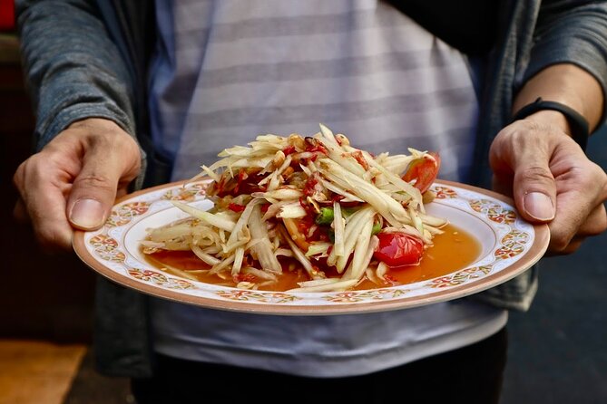Bangkok Private Walking Food Tour with 10+ Tastings in Chinatown - Bang Rak’s love-day vibe and the museum pause before dessert