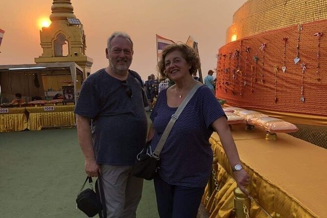 Bangkok Private Walking Tour with A Pro Guide (Tour Car Option) - Budget notes: food, tickets, tips, and optional vehicle