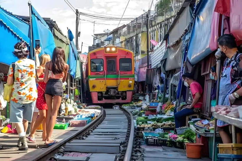 Bangkok: Railway, Floating Market & Chao Phraya Cruise Tour - Key highlights at a glance