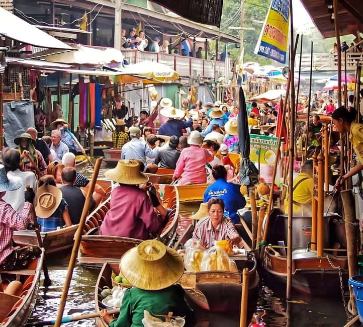 Bangkok: Railway, Floating Market & Chao Phraya Cruise Tour - Damnoen Saduak Floating Market by paddle boat