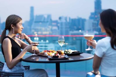Bangkok: RedSquare Rooftop Bar at Novotel Sukhumvit 4 - What the 90-minute package gives you (and why it feels like value)