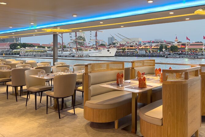 Bangkok Royal Galaxy Chao Phraya River Dinner Cruise - Buffet dinner and live entertainment: what’s actually included