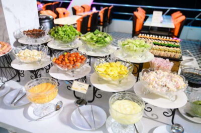 Bangkok: Smile Riverside Dinner Cruise - Price and value: what you pay for at $28