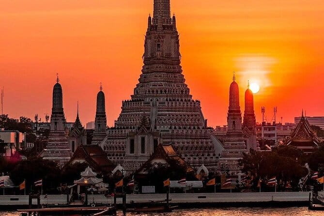 Bangkok : Sunset Food tour by Tuk Tuk boat with big Buddha view - Tuk-Tuk Night Streets and the Grand Palace Area