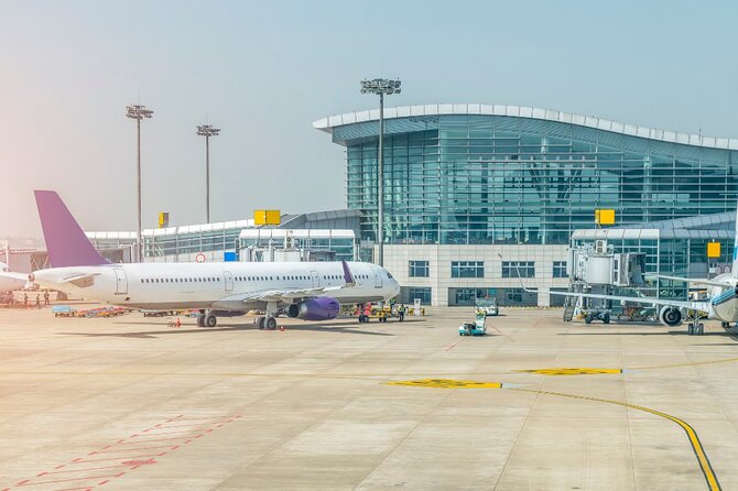 Bangkok Suvannabhumi Airport : Fasttrack Immigration Service Pass - Where You Meet and How the Day Flows (Arrivals Through Transfer)