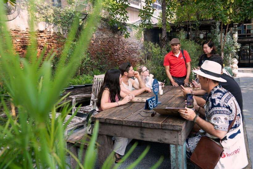 Bangkok: Talad Noi Hidden Gems & Street Food Adventure - Colorful lanes, street art, and a riverside café pause