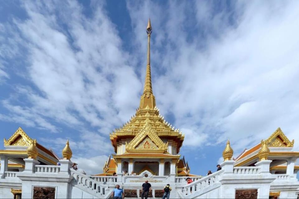 Bangkok: Temple Tour (Golden Buddha + Mini Reclining Buddha) - Pickup, hotels in central Bangkok, and staying on schedule
