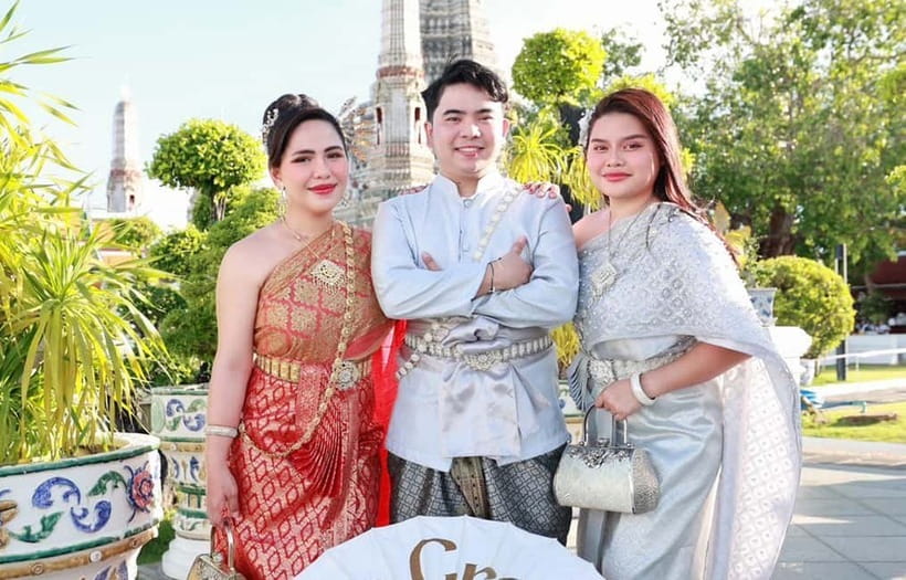 Bangkok: Thai Costume Rental + Hairdo, Makeup & Accessories - Accessories and posing: the pieces that make you look like part of the temple scene