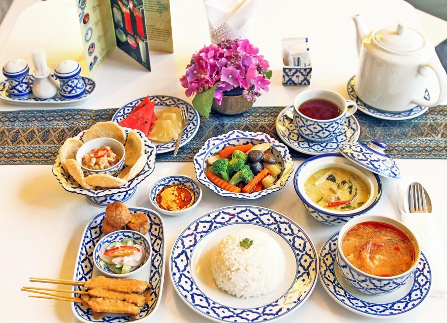 Bangkok Thai Dance Show with Dinner with Hotel Transfer - Hotel pickup and return: how to make the ride part painless