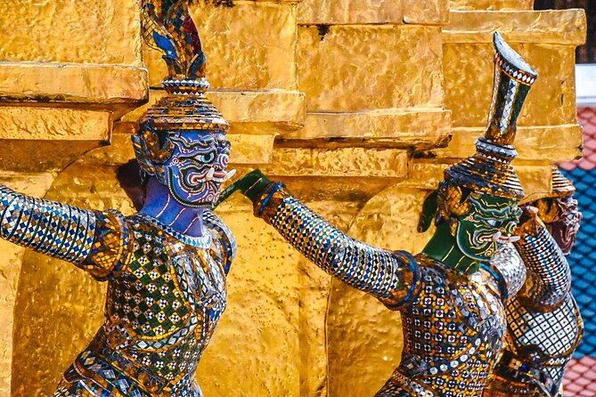 Bangkok: The Grand Palace, Wat Pho, and Wat Arun Walking Tour - Entering the Grand Palace and Wat Phra Kaew: what to expect