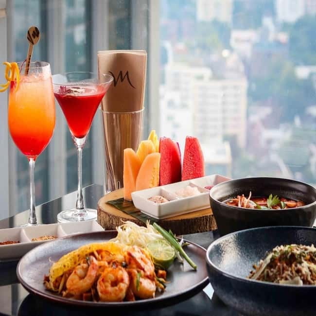Bangkok: The Vue Bar Rooftop at Mercure Bangkok Sukhumvit 24 - Price and value: how $31 makes sense (or doesn’t)