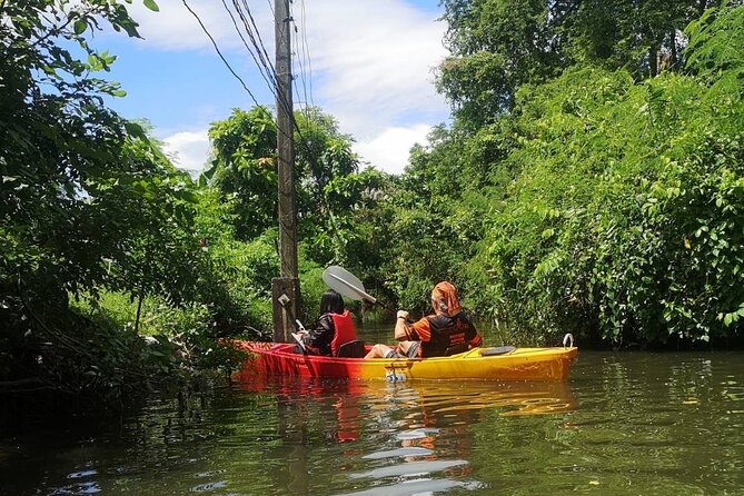 Bangkok Tour by Boat and Bike - Choosing kayak or canoe for the canal cruise