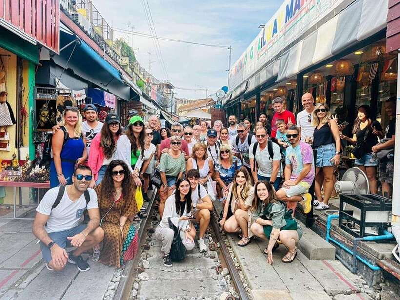 Bangkok: Train Market & Floating Market with Boat Ride - Using Your Floating Market Time Like a Pro