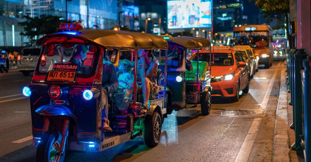 Bangkok: Travstore Original Bangkok Discovery Tour - Yodpiman Riverwalk: a break that looks at history through design