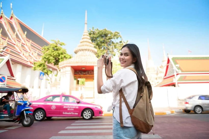 Bangkok Tuk-Tuk City Sightseeing Tour - Yaowarat Chinatown and Loha Prasat: Variety Without the Side Quest