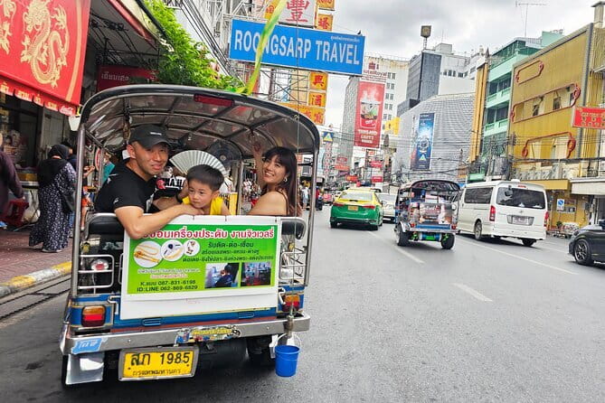 Bangkok TUK TUK Twilight Cultures Market and Food Taste - Why this 3-hour Bangkok twilight plan works
