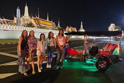 Bangkok TUK TUK Twilight Cultures Market and Food Taste - Getting started: the Chilling Cafe meeting point