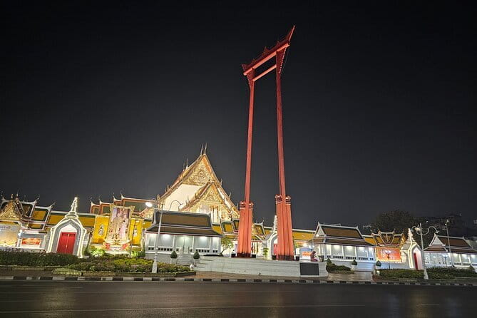Bangkok TUK TUK Twilight Cultures Market and Food Taste - Stop 5: Sao Chingcha Giant Swing, and what the fee means