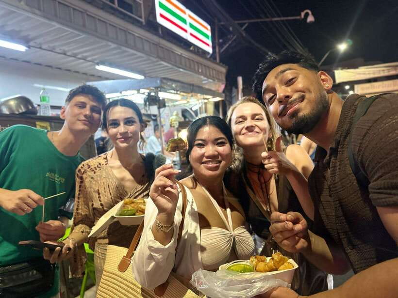 Bangkok Walking Tour : Mouthwatering Journey Food Tour - Three Hours in Chinatown: How the Walk Fits Your Day