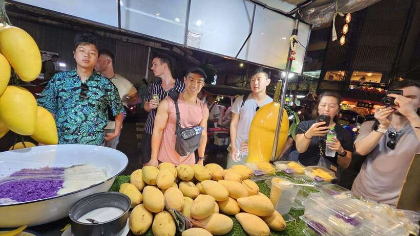 Bangkok Walking Tour : Mouthwatering Journey Food Tour - Landmarks and Temples Along the Way