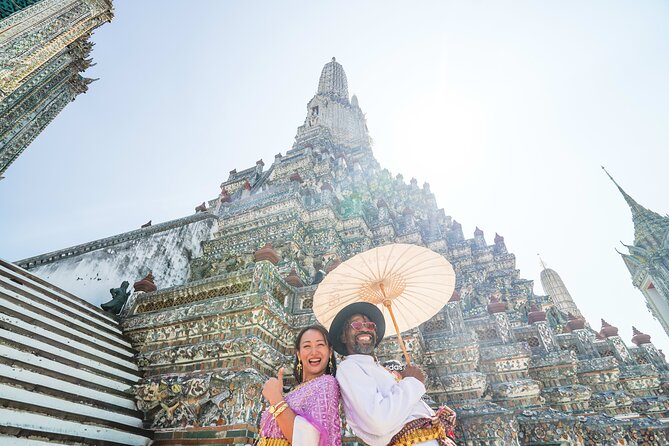 Bangkok Wat Pho and Flower Market Historical Walking Tour - Flower-market finale: Pak Khlong Talad and Yodpiman Market