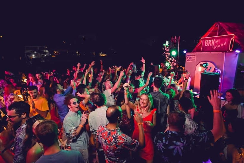 Bangkok's Best Party Boat - Entering the Club on the Chao Phraya, Four Decks at Capacity