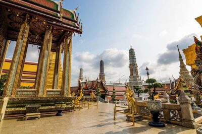 Bangkok's Grand Palace Complex and Wat Phra Kaew Tour - Start-to-finish route: where the day moves you