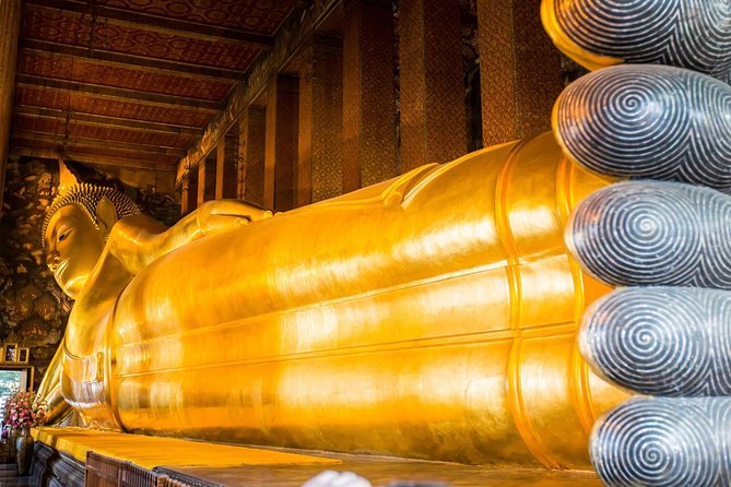 Bangkok's Landmarks Tour : GrandPalace WatTraimit WatPho WatArun - Wat Benchamabophit (Marble Temple): A Cooler, Slower Contrast