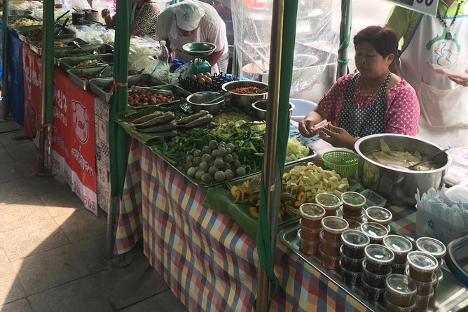 Bangkok's Wireless Road: A Self-Guided Audio Tour - Food, color, and the human side of modern Bangkok