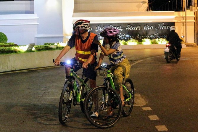 Bike Bangkok at Night with Thai Dinner - Why a 6 pm bike ride works so well in Bangkok