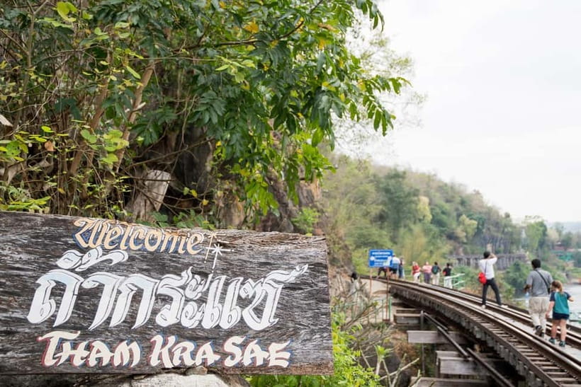 BKK: Damnoen Floating Market, Maeklong Rail & River Bridge - Practical tips that make this day feel easier (and cheaper)