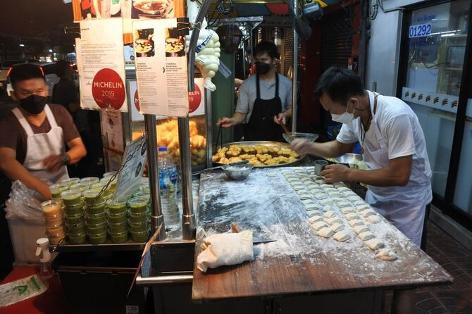 Chinatown Street Food Night Tour by Tuk Tuk in Bangkok - Pace, group size, and how to prepare for a 4-hour night