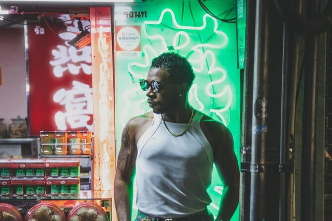 Chinatown (Yaowarat Road) Neon Photoshoot - Key points to know before you book