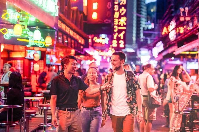 Chinatown (Yaowarat Road) Neon Photoshoot - Equipment and why it matters for low-light results